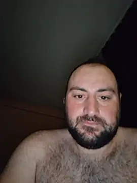 StrictBobby – webcam-show
