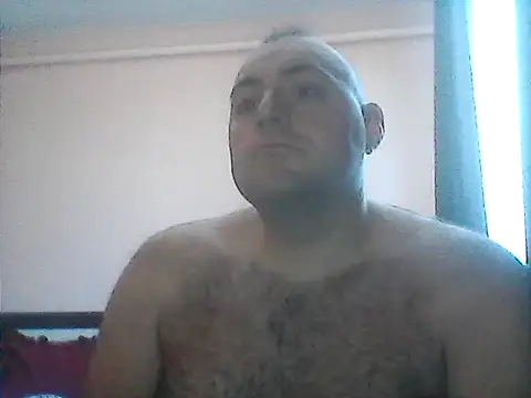 StrictBobby Show in webcam