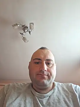 StrictBobby Webcam Show