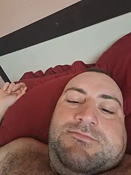 StrictBobby Show Webcam