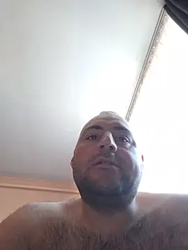 StrictBobby ওয়েবক্যাম শো