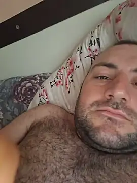 StrictBobby Show in webcam