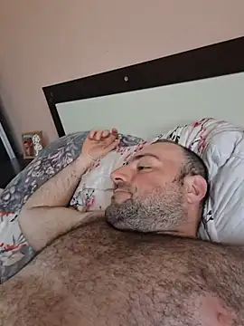 הופעת וובקאם של StrictBobby