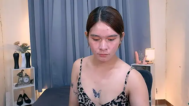 Mimi_Mckinley – webcam-show