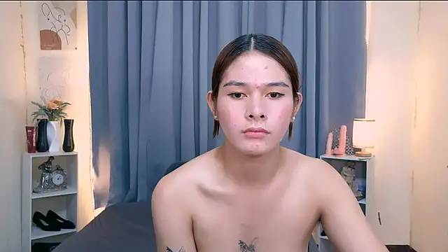Mimi_Mckinley Pertunjukan Webcam