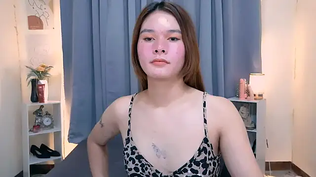 Mimi_Mckinley Adlı Modelin Web Kamerası Şovu