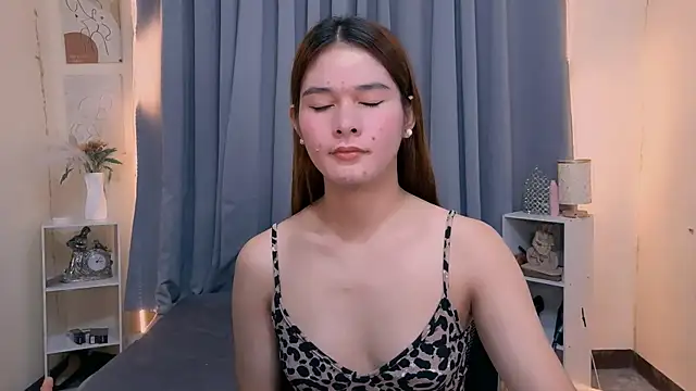 Mimi_Mckinley Webcam-Show
