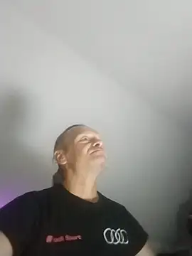 INVISIBLEKUBA's Webcam Show