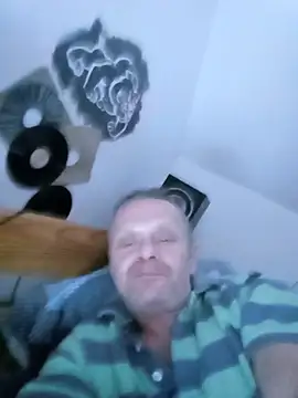 INVISIBLEKUBA webkamerás műsora