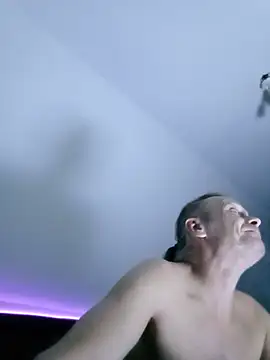 INVISIBLEKUBA Webcam show