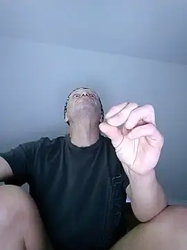 INVISIBLEKUBA Show Webcam