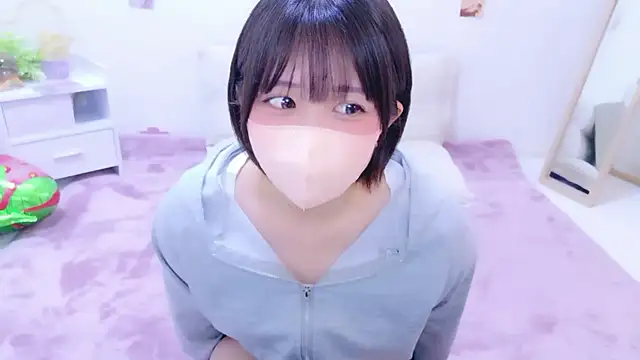 XXX chat uživo modela Hinata_Sun
