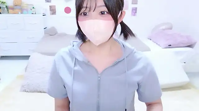 Hinata_SunのライブXXXチャット