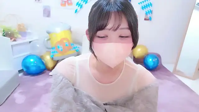 Show modela Hinata_Sun na web-kameri