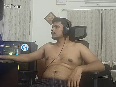 Show modela Bakasur_19 na web-kameri