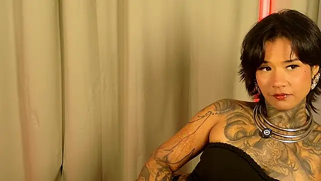 xbigpeach's Live XXX Chat