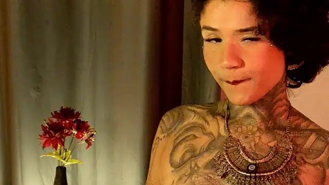 Show de NinaKallen na webcam