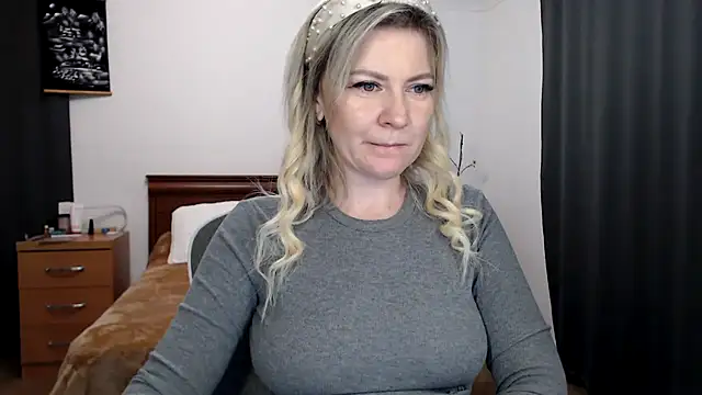 ParadiseAlina Chat XXX in diretta