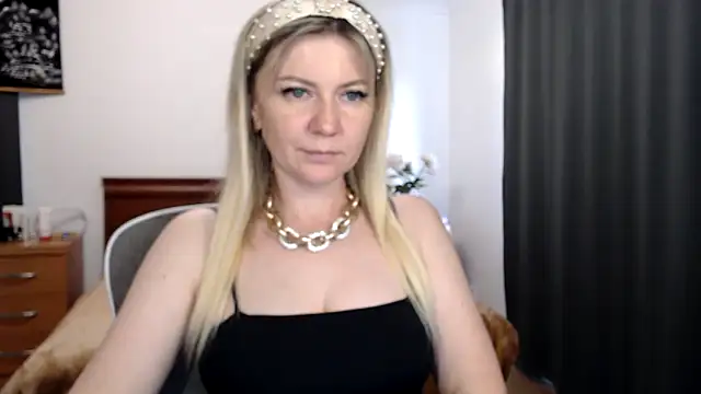 ParadiseAlina's Live XXX Chat