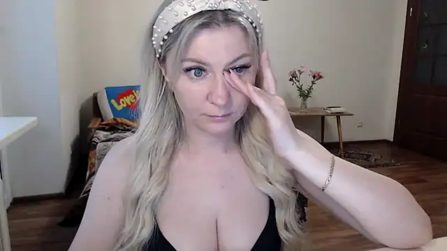 ParadiseAlina's Live XXX Chat