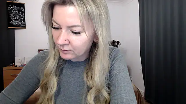 ParadiseAlina Chat XXX live