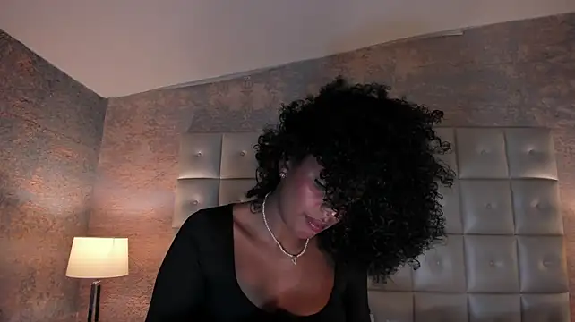 SheyLopez Chat XXX in diretta