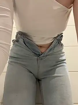 Cumonmme Adlı Modelin Web Kamerası Şovu