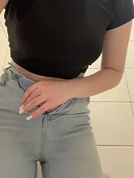 Cumonmme Show in webcam