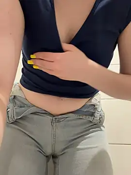 Show modela Cumonmme na web-kameri