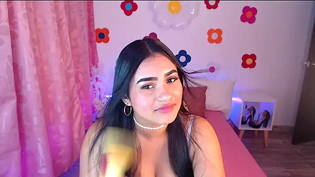دردشة Sami-Queen الجنسية المباشرة