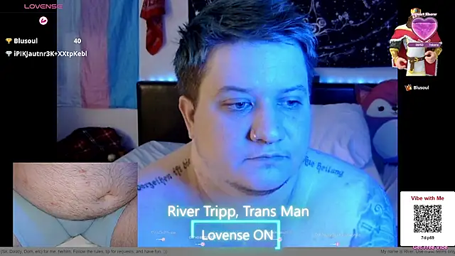 RiverTripp Pertunjukan Webcam