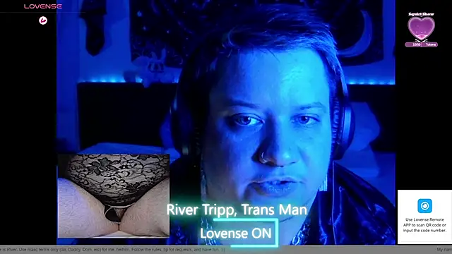 Pertunjukan Kamera Web RiverTripp