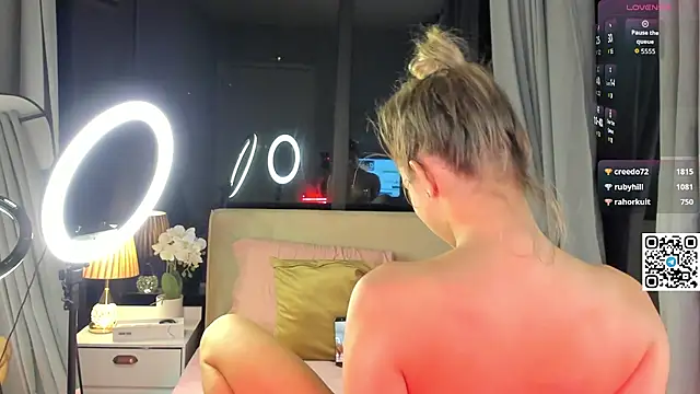 Chat XXX ao vivo de CherryLexi_