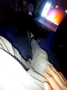 DonVergusYLaReyna Adlı Modelin Canlı XXX Sohbeti