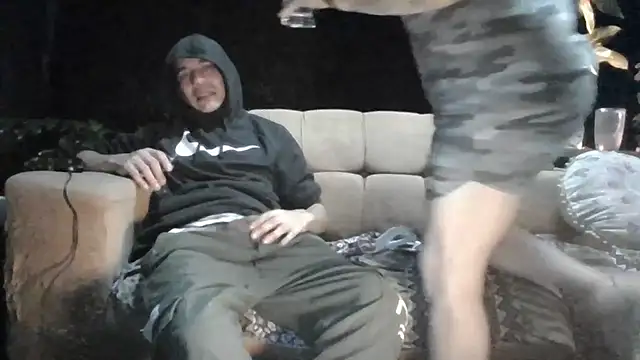 DonVergusYLaReyna Pertunjukan Webcam