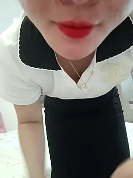 susu_baby Show in webcam