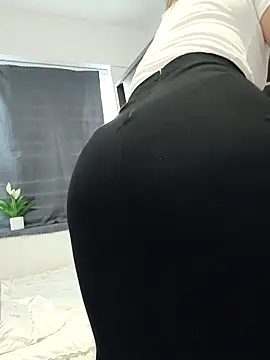 susu_baby 网络视讯表演