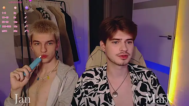 Pokazy przed kamerką – itsyanbb
