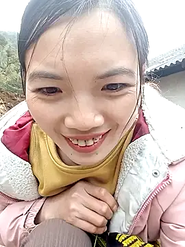 ngan-cute Webcam show