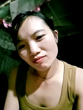 Živá chatovací místnost ngan-cute