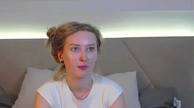 MarianeSun Adlı Modelin Canlı XXX Sohbeti