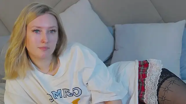 MarianeSun's Live XXX Chat
