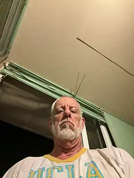 PierPesaroX webcam show