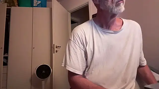 Webkamerová show PierPesaroX