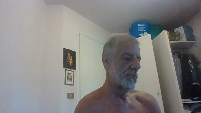 PierPesaroX – webcam-show