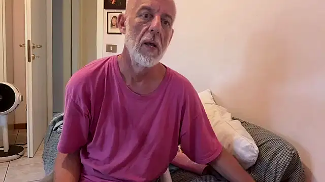 PierPesaroX Live XXX Chat