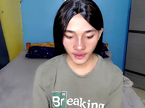 Petite_HugeCock 웹캠 쇼