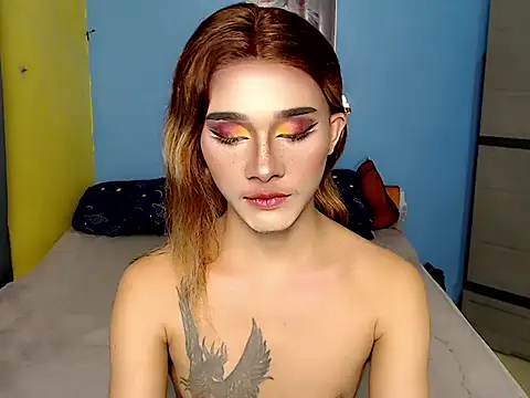 Petite_HugeCock Webcam show