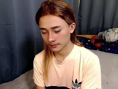 โชว์เว็บแคมของ Petite_HugeCock