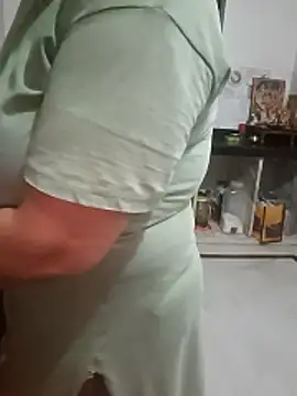 angel_ridhi: διαδικτυακό σόου στην κάμερα